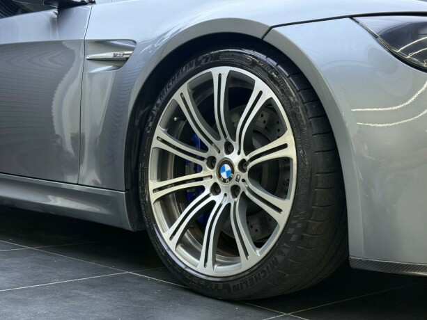 bmw-m3-bensin-2008-big-10