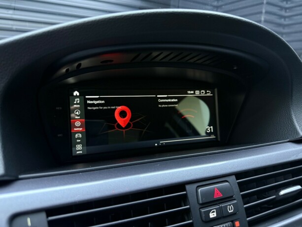 bmw-m3-bensin-2008-big-26