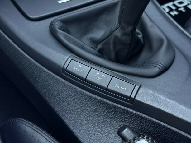 bmw-m3-bensin-2008-big-33