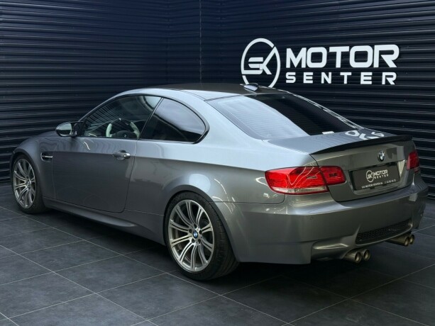bmw-m3-bensin-2008-big-1