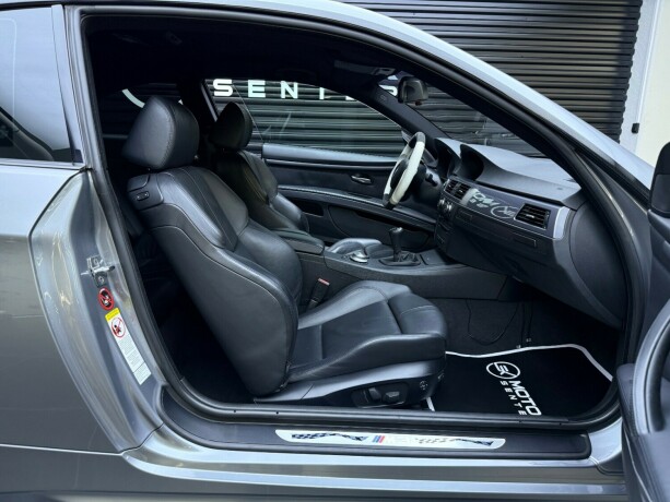 bmw-m3-bensin-2008-big-38