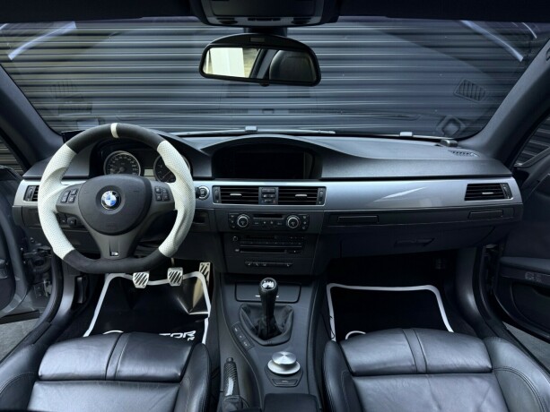 bmw-m3-bensin-2008-big-17