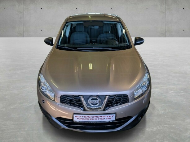 nissan-qashqai-bensin-2013-big-9