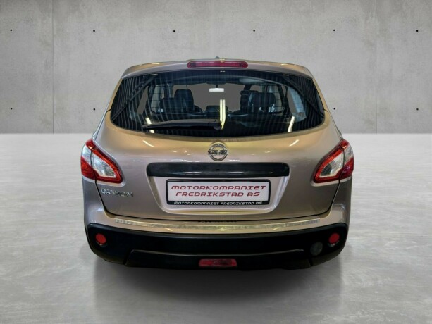 nissan-qashqai-bensin-2013-big-10