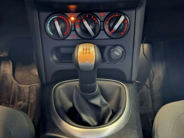 nissan-qashqai-bensin-2013-big-18