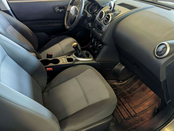 nissan-qashqai-bensin-2013-big-22