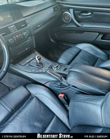 bmw-m3-bensin-2012-big-16