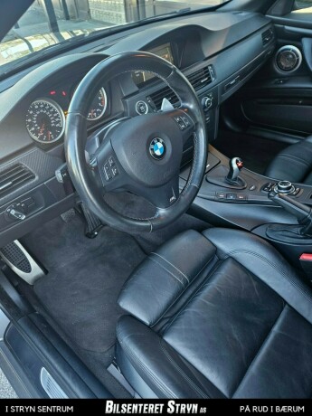 bmw-m3-bensin-2012-big-13