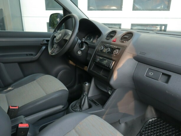 volkswagen-caddy-diesel-2013-big-10