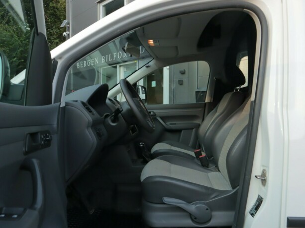 volkswagen-caddy-diesel-2013-big-6