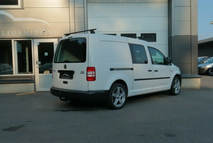 volkswagen-caddy-diesel-2013-big-1