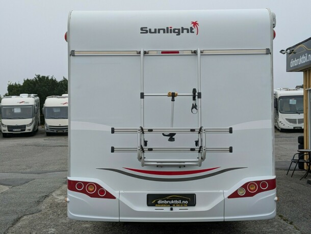 sunlight-t69-queensbed-senkeseng-meget-god-nyttelast-truma-6eh-stort-kj248leskap-fukt-gasstest-diesel-2016-big-6