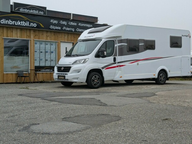sunlight-t69-queensbed-senkeseng-meget-god-nyttelast-truma-6eh-stort-kj248leskap-fukt-gasstest-diesel-2016-big-1