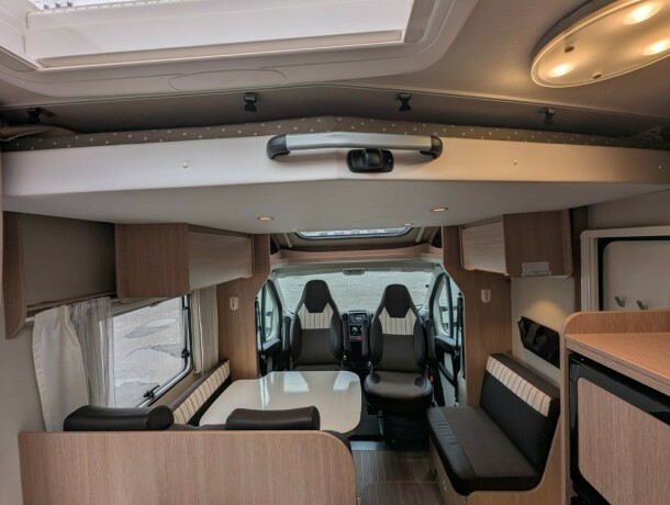 sunlight-t69-queensbed-senkeseng-meget-god-nyttelast-truma-6eh-stort-kj248leskap-fukt-gasstest-diesel-2016-big-34