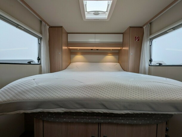 sunlight-t69-queensbed-senkeseng-meget-god-nyttelast-truma-6eh-stort-kj248leskap-fukt-gasstest-diesel-2016-big-51