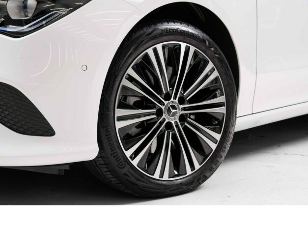 mercedes-benz-cla-elektrisitetbensin-2023-big-2