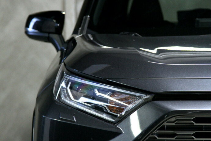 toyota-rav4-elektrisitetbensin-2021-big-22