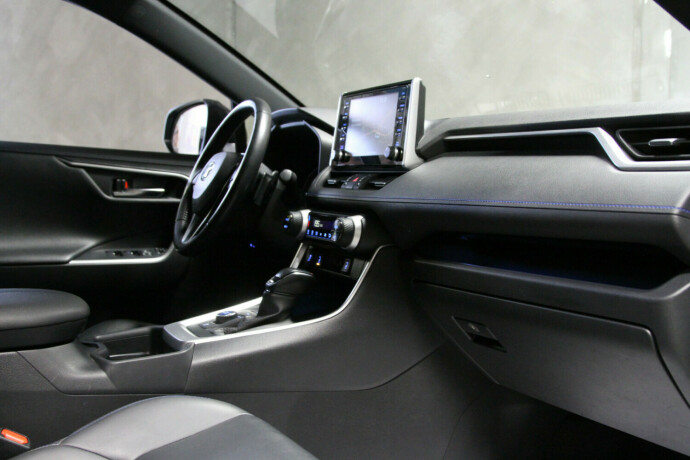 toyota-rav4-elektrisitetbensin-2021-big-4