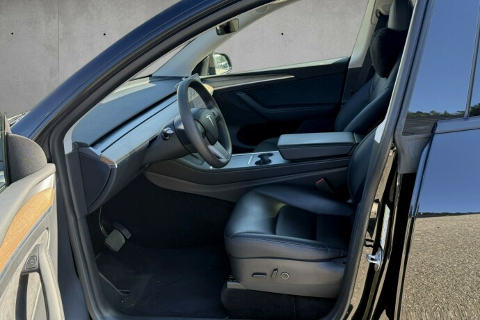 tesla-model-y-elektrisitet-2021-big-8