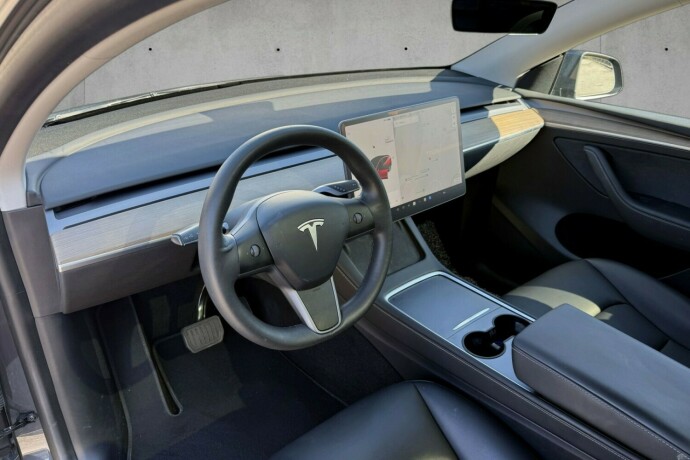 tesla-model-y-elektrisitet-2021-big-9