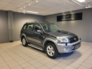 Toyota | RAV4 | Bensin | 2005