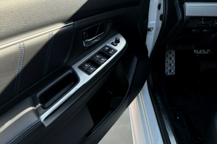 subaru-levorg-bensin-2016-big-28