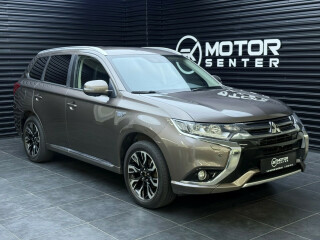 Mitsubishi | Outlander | Elektrisitet+bensin | 2016