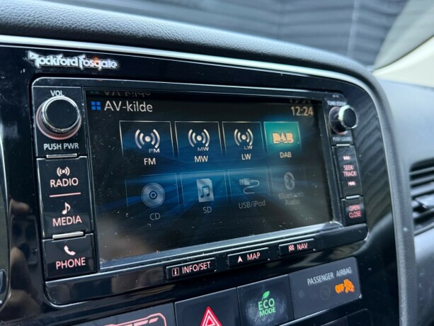 mitsubishi-outlander-elektrisitetbensin-2016-big-20