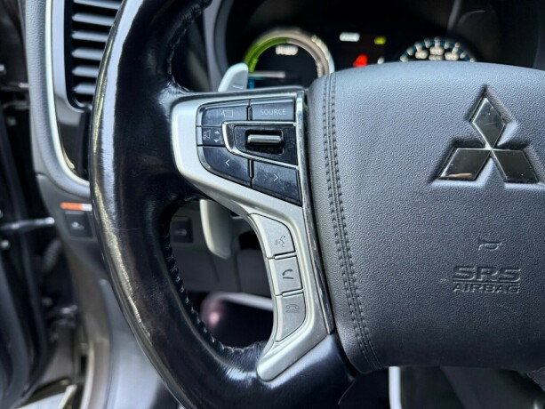mitsubishi-outlander-elektrisitetbensin-2016-big-15