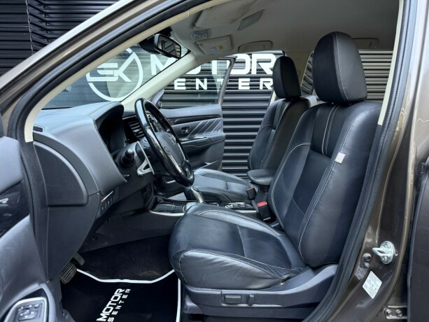 mitsubishi-outlander-elektrisitetbensin-2016-big-28