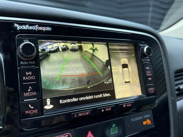 mitsubishi-outlander-elektrisitetbensin-2016-big-19