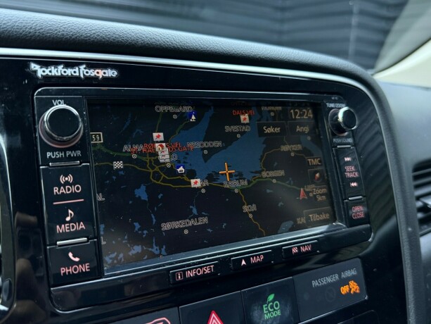mitsubishi-outlander-elektrisitetbensin-2016-big-18