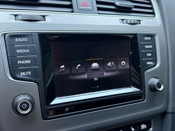 volkswagen-golf-diesel-2015-big-17