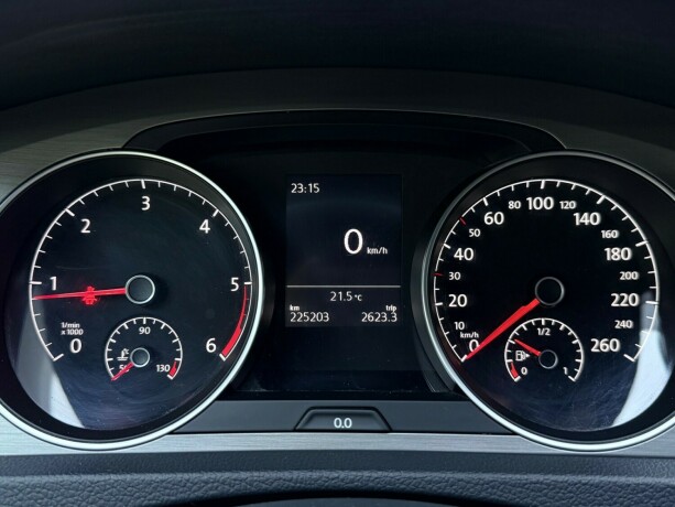 volkswagen-golf-diesel-2015-big-16