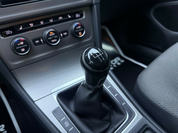 volkswagen-golf-diesel-2015-big-24