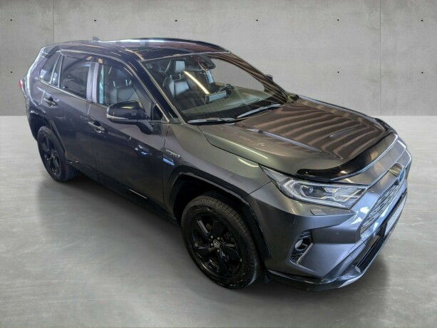 toyota-rav4-elektrisitetbensin-2019-big-5