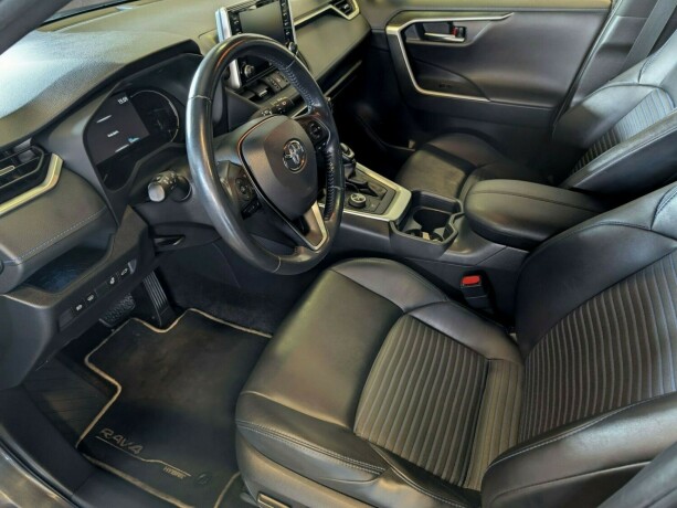 toyota-rav4-elektrisitetbensin-2019-big-20