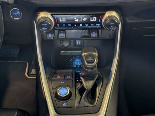 toyota-rav4-elektrisitetbensin-2019-big-18