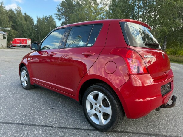 suzuki-swift-bensin-2008-big-2