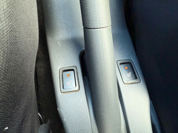 suzuki-swift-bensin-2008-big-14