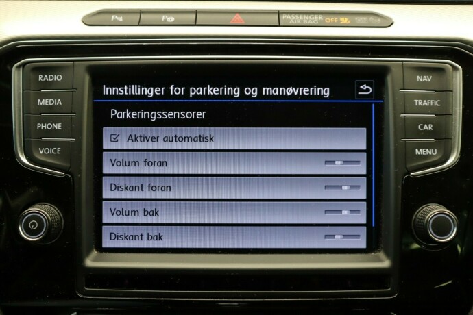 volkswagen-passat-elektrisitetbensin-2017-big-36