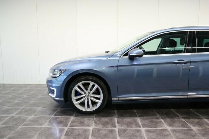 volkswagen-passat-elektrisitetbensin-2017-big-4