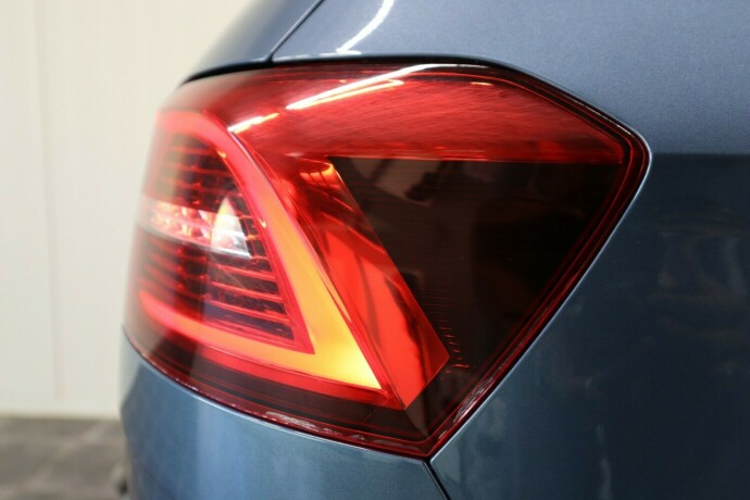 volkswagen-passat-elektrisitetbensin-2017-big-14