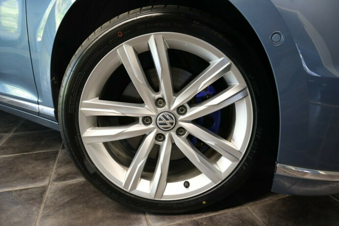 volkswagen-passat-elektrisitetbensin-2017-big-41