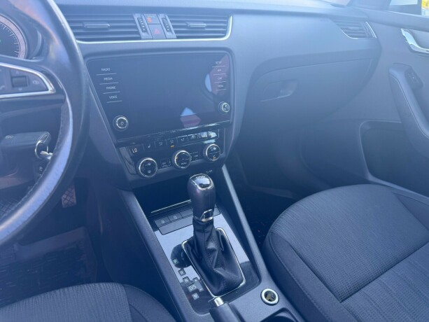 skoda-octavia-diesel-2018-big-14