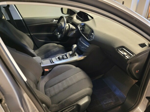 peugeot-308-diesel-2015-big-13