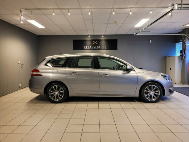 peugeot-308-diesel-2015-big-2