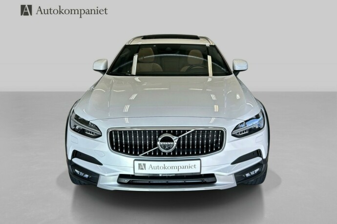 volvo-v90-cross-country-diesel-2017-big-1