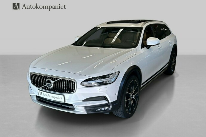 volvo-v90-cross-country-diesel-2017-big-2