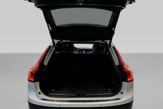 volvo-v90-cross-country-diesel-2017-big-14